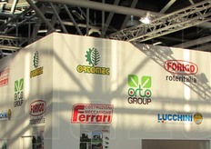 Il grande spazio espositivo suddiviso tra Ortomec, Idromeccanica Lucchini, Costruzioni meccaniche Ferrari e Forigo era individuabile come Orto Group.