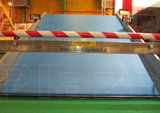 Una delle falcia-raccoglitrici per ortaggi della gamma De Pietri.