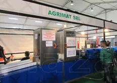 L'azienda Agrimat di Tortona (AL) produce macchine calibratrici per frutta fresca e lavatrici per ortaggi.