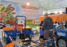 La Vallisi Roberto e Daniele e' specializzata in macchine per la raccolta di asparagi e di fragole.