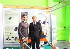 Andrea e Piergiorgio Pimazzoni di Agricenter, ditta produttrice di macchinari, attrezzi e materiali per la preparazione e lavorazione del terreno.