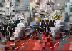 "Alla scoperta dei nuovi investimenti Besana: il Pastorizzatore Napasol 2 ad alta capacita', le linee ad alta tecnologia e precisione per la miscelazione e il confezionamento di misti in monoporzione, gli impianti per il confezionamento delle Smarties e per la selezione delle materie prime che consentono un elevatissimo livello di qualita'. Ma anche gli impianti di tostatura e la nuova area "Nut Free" attualmente dedicata ai pinoli."