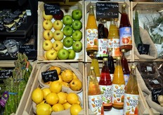 Non mancano i succhi di vario genere.