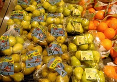 "La catena Coles utilizza molto, per i prodotti ortofrutticoli, l'associazione con i personaggi dei film Disney/Pixar: "Vedasi - sottolinea Matteo Freddi - l'abbinamento per assonanza tra Planes/pears e le banane di Nemo"."