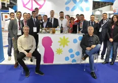 Foto di gruppo presso lo stand collettivo della Regione Basilicata, cui hanno preso parte 21 aziende lucane.