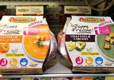 Quattro le referenze proposte: Passato di Verdure, Vellutata di Carciofi, Vellutata di Zucca e la nuova Vellutata di Pomodoro. La confezione della zuppa e' da 350 grammi, una porzione generosa.