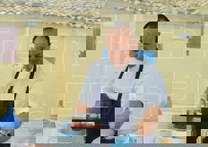 "Oltre all'elemento citrico che introduce nel gusto - dichiara Sultano - c'e' un aspetto prettamente cromatico. Alcune volte si ricorre al pomodoro per spezzare la monotonia di preparazioni e composizioni che, altrimenti, risulterebbero eccessivamente piatte e senza colori dominanti"."