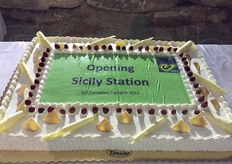 La torta inaugurale. Il futuro e' dolce per la stazione di ricerca di Santa Croce Camerina!