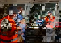 La capacita' delle 115 celle annoverate dalla cooperativa ammonta a circa 6.000 vagoni di mele, cioe' 60.000 tonnellate. Nelle celle viene impiegata atmosfera ULO (Ultra Low Oxygen/tenore di ossigeno molto basso) che prevede la conservazione del prodotto con una percentuale di ossigeno intorno all'1%.