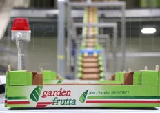 La Garden Frutta confeziona con i tre brand di proprieta' e a richiesta del cliente. Dal 2011, confeziona frutti di bosco per Dole.