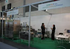L'azienda Agrimat di Tortona (AL) produce macchine calibratrici per frutta fresca e lavatrici per ortaggi.