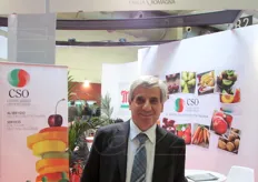 Giacomo Suglia, vicepresidente di Fruitimpresse nazionale, nello stand di Cso e Fruitimprese Emilia-Romagna.