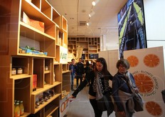 Esposizione di alcuni dei prodotti agroalimentari delle imprese partecipanti.