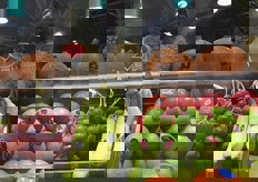 Il sistema Aqualife permette di mantenere l'umidita' relativa di cui necessita il prodotto fresco per una buona conservazione, previene le perdite per evaporazione e riduce gli scarti.