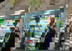 A sinistra, Andrea Battagliola, direttore commerciale La Linea Verde, con il presidente Giuseppe Battagliola.