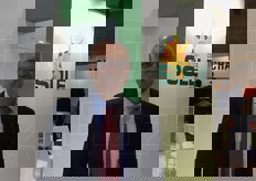 Allo stand della Coop Sole, il direttore Pietro Ciardiello. In fiera anche per sondare la nuova offerta varietale di lamponi e piccoli frutti in generale delle aziende spagnole.