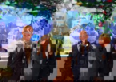 "A sinistra il direttore del Consorzio Gerhard Dichgans: "Accanto alla gamma Marlene - ha detto a FreshPlaza - vogliamo potenziare sul mercato spagnolo le innovative varieta' Club e la nostra offerta bio a marca BIOMarlene". Insieme a lui nella foto: Alessia Bozza (sales promotion), Peter Friedl (vendite Spagna) e Sabine Oberhollenzer (responsabile PR)."