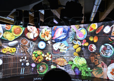 Proiezione di un cortometraggio nell'ultima sala del Padiglione cinese.