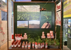 Esposizione dei prodotti a marchio Pomi' presso lo stand della Coldiretti.