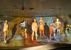 "Il Padiglione Italia e' stato tra quelli piu' emblematici della "cifra stilistica" di Expo: un'accozzaglia di proposte e suggestioni solo lontanamente collegate al tema delle sfide alimentari che attendono l'Umanita' nei prossimi secoli."