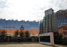 In effetti lo scopo della presenza di questo Padiglione e' stata esclusivamente quella di presentare il Paese, la sua storia e il suo progetto per l'Expo 2017. Ciononostante, ampio spazio e' stato dedicato anche alle produzioni agricole kazake.