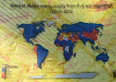 "Una delle tabelle ONU, dedicata alla quota energetica fornita da frutta e ortaggi nella dieta mondiale. Queste tabelle erano collocate nel piu' squallido dei Cluster, quello "Frutta e Legumi". Inutile dire che forse solo FreshPlaza si e' accorta della loro esistenza."