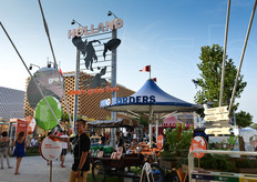 Il Padiglione olandese era ispirato a un luna park.