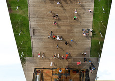 L'effetto a specchio del Padiglione russo.