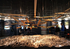 L'installazione che replica le montagne svizzere, da cui proviene l'acqua di gran parte dei fiumi dei paesi confinanti.