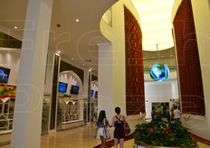 L'interno del Padiglione del Turkmenistan.