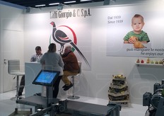 L'azienda Laffi Giorgio & C. opera al Caab di Bologna dove commercializza pere, mele, kiwi, susine, pesche e nettarine, ciliegie, fragole, asparagi e frutta secca.