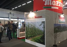 A Futurpera anche la Societa' agricola Vivai Mazzoni. Con tre siti produttivi, l'azienda e' specializzata nella produzione di piante di fragola fresche, frigo-conservate, cime radicate, tray, waiting bed, piante di pero e di melo, portinnesti e piante di asparago.