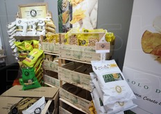 Tra i prodotti della Fox Nut & Snack si notano delle chips vegane.