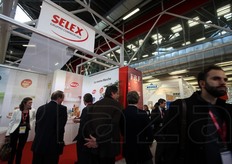 "Lo stand della catena della gdo Selex. "Quest'anno - spiega Fabio Sordi, direttore Commerciale dell'insegna - abbiamo effettuare una serie di analisi, anche organolettiche, per comprendere le scelte del nostro consumatore e, se qualcosa non gli piaceva, migliorare. Lavoriamo sulla qualita' dei prodotti perche' il cliente ha bisogno di essere rassicurato nei fatti, non nelle parole"."