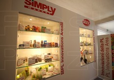 Vetrine espositive delle ultime nuove referenze a marca del distributore delle principali insegne della gdo.