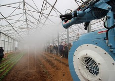 Un atomizzatore della Ideal studiato per l'uso sotto serra, grazie a un cannone manovrabile.