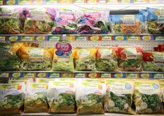 Le insalate di IV gamma in esposizione nello stand Bonduelle. Insomma, ce n'e' per tutti i gusti.