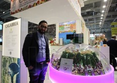 A rappresentare l'azienda in fiera, Natale Santacroce.