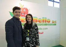 Yuri Del Bello e Lara Facchi della Del Bello import- export, storica azienda familiare attiva da quattro generazioni nel commercio di prodotti ortofrutticoli.