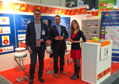 In rappresentanza della francese IPS-International Plant Selection troviamo (da sinistra): Julien Darnaud, Alexandre Darnaud ed Edwige Remy.