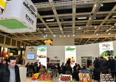 Il grande stand realizzato da Alegra (che comprende anche Valfrutta Fresco e Brio, l'azienda specializzata nel biologico).