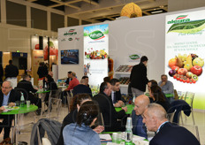 Fitte trattative in corso presso lo stand Alegra.