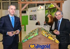 Augusto Renella (Resp. marketing) e il Cav. Gabriele Ferri (direttore generale Naturitalia). Naturitalia commercializza in esclusiva i kiwi a marchio Jingold.