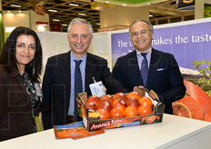 Sara Grasso (export manager), Salvo Laudani (marketing manager) e Nello Alba (amministratore unico) della siciliana Oranfrizer.