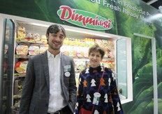 "Andrea Battagliola e Valerie Hoff. "Centrato l'obiettivo per questa edizione di Fruit Logistica. Lo stand innovativo, la nuova posizione e il frigorifero esterno hanno premiato"."