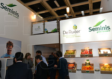 Lo stand Monsanto si presenta con i suoi marchi De Ruiter e Seminis.