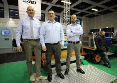 Lo staff della Ortomec. L'azienda di Cona, in provincia di Venezia, produce macchine per la semina e la raccolta di ortaggi a foglia. In foto: Nicola Gallo, Mirco Elmotti e Luca Gallo.