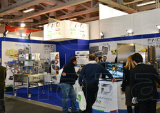 PND Costruzioni Elettromeccaniche srl, con sede a Scafati (Salerno), e' produttrice di macchine ed impianti industriali per la lavorazione della frutta. E' stata fondata nell'anno 2000 da un gruppo di tecnici altamente qualificati.