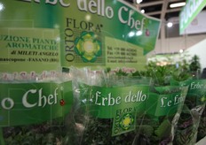 Dettaglio delle aromatiche a marchio Le Erbe dello Chef.