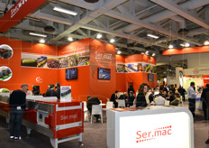 Ser.mac progetta e realizza macchine e impianti per la lavorazione dell'ortofrutta.